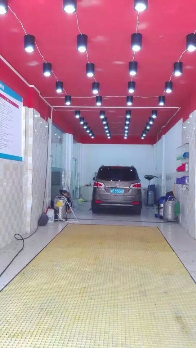 洗车场转让!主要经营汽车装饰美容保养